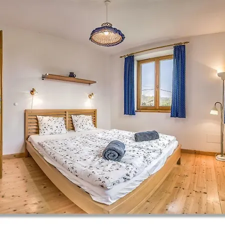 Henye House Holiday home *
